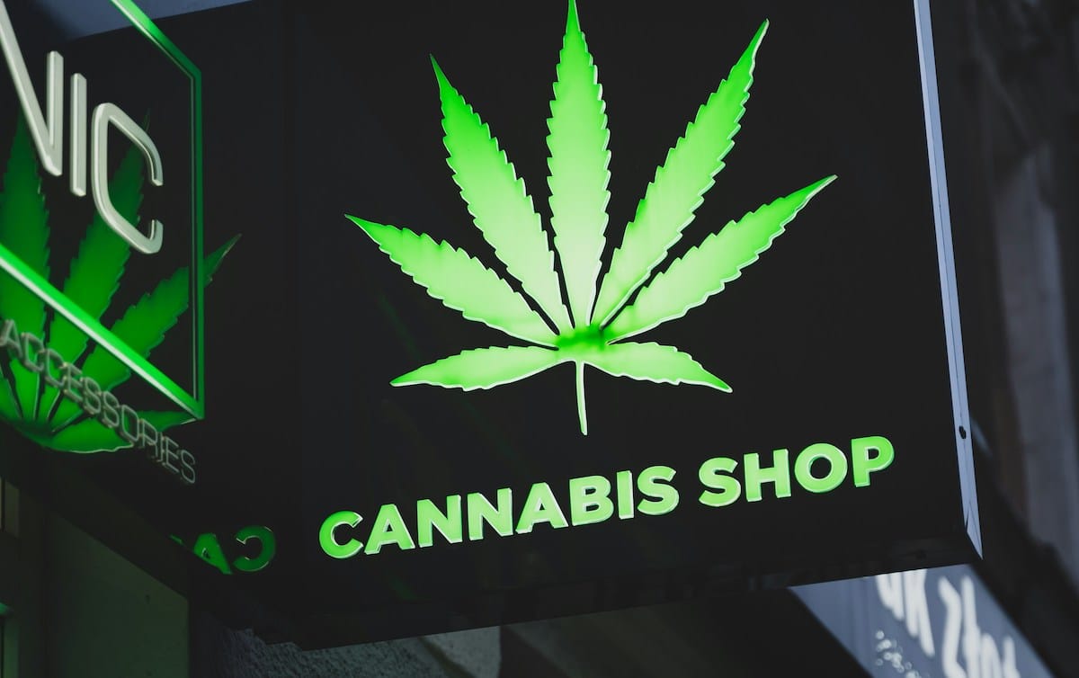 You are currently viewing What Is the Difference Between a Regular Point of Sale and a Cannabis Dispensary POS?